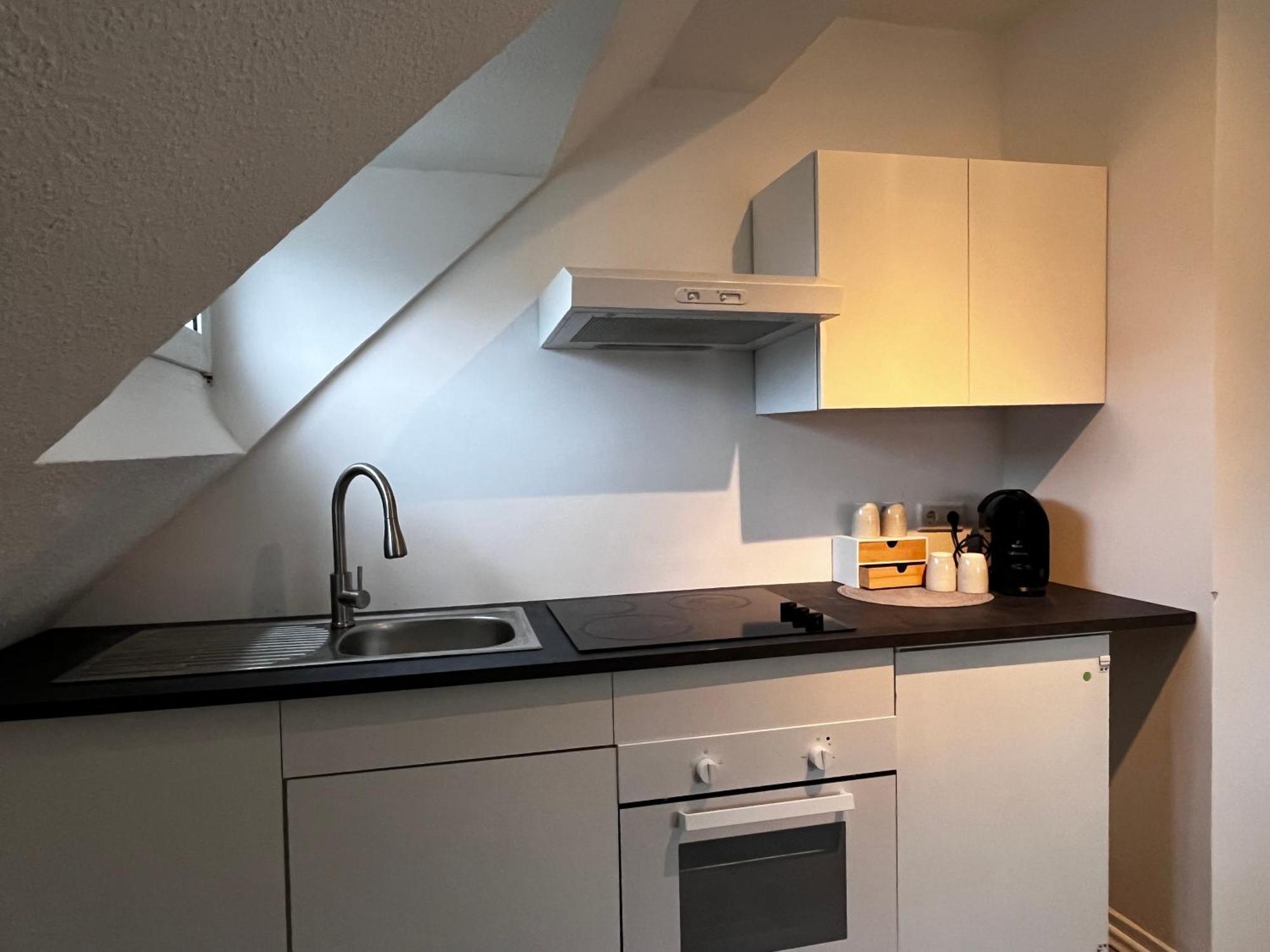 Flattyone Ruhrgebiet - Schlafkomfort Und Anbindung - Neu Renoviert Bochum Exterior photo